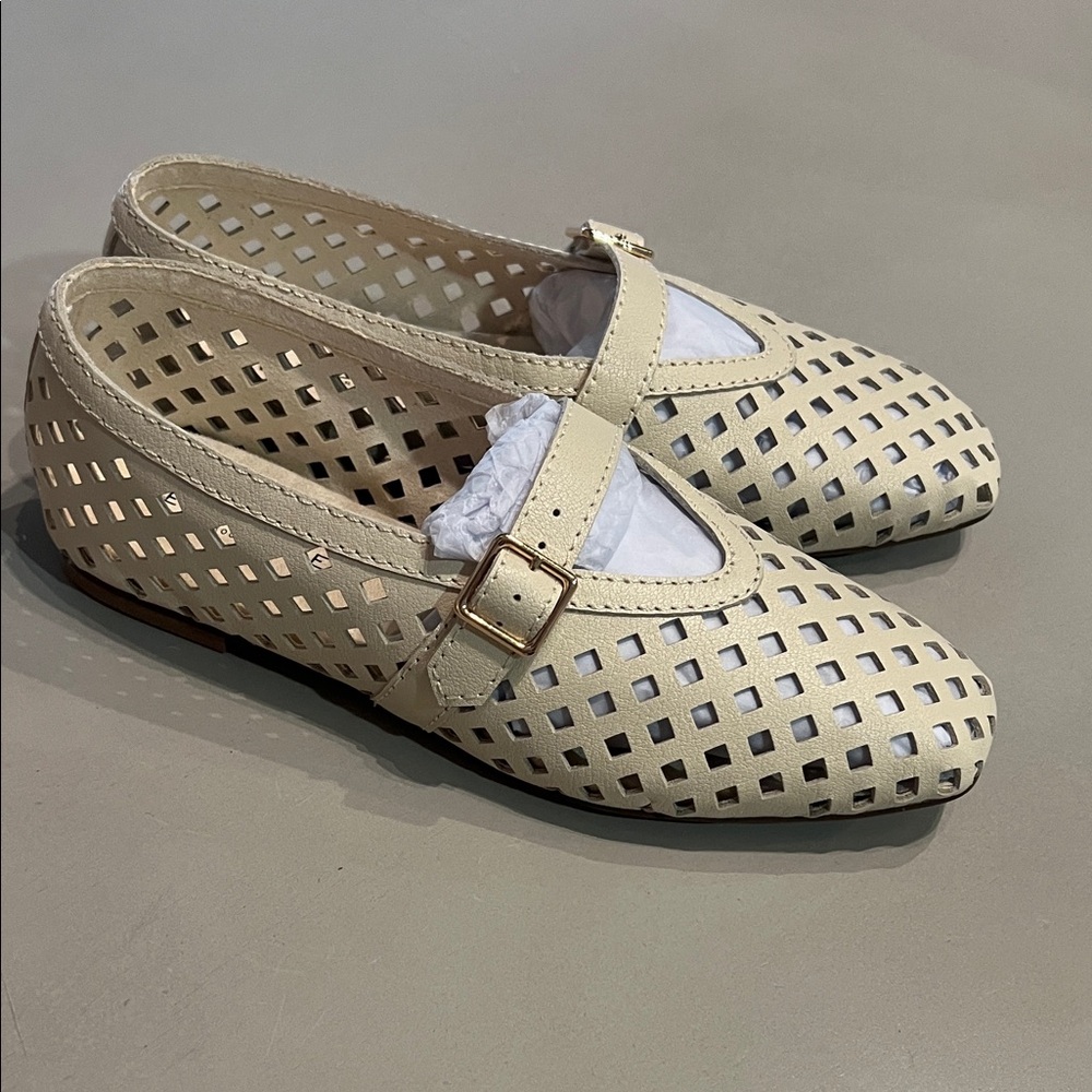 Kelsi Dagger Beige Cutout Flats - Picture 2 of 4